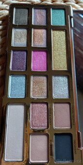 Too Faced paletka očních stínů Chocolate Gold - 3