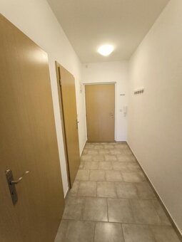 Pronájem bytu 1+kk Zlín novostavba - 3