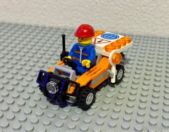 LEGO City 30357 - Silniční pracovník - 3