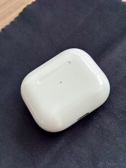 Apple AirPods Gen 3 - 3