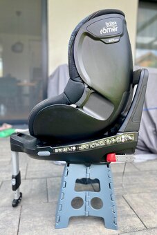Britax Römer DUALFIX M i-SIZE – Marble Blue - 3
