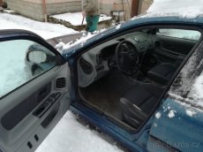 Prodám veškeré díly z vozidla Renault Laguna 1.6i, 16V - 3