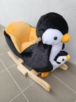 Houpací křesílko tučňák - 3