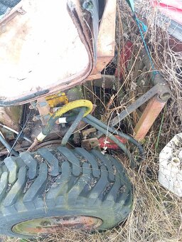 Prodám starý traktůrek Ursus 1974 - 3