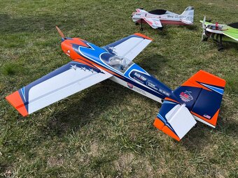 Rc Letadlo E-flite Extra 330 SC 1.3m - 3