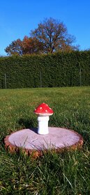 Zahradní dekorace - muchomůrka, houba, umělý kámen - 3