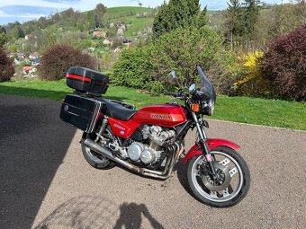 Honda CB750 F Boldor - 3