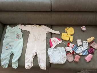 Body, dupačky, trička, čepice za celkem 149 Kč - 3