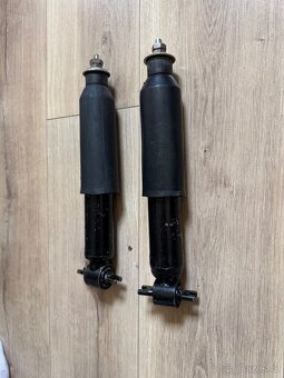 přední tlumiče Gaz 21 Volha - 3