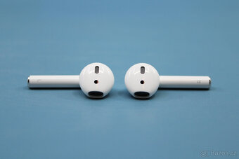 Sluchátka Apple AirPods (2019) - se zárukou - 3