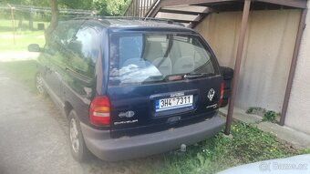 Chrysler Voyager 2,5 TDI - 3