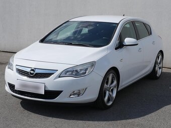 Opel Astra 1.7CDTi , 92 kW nafta, 2010 - 3