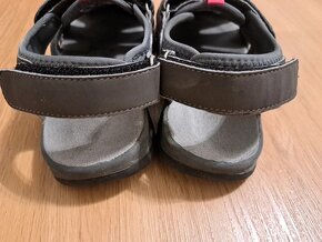 Dívčí trekové sandály zn. UMBRO, vel. 36 - 3