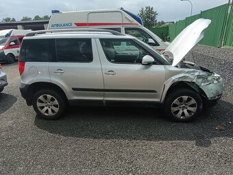 Škoda Yeti 2.0 TDI 2011 – havarovaná, pojízdná - 3