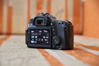 Canon 70D + grip - 3