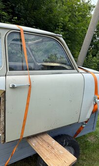 Trabant - dily - 3