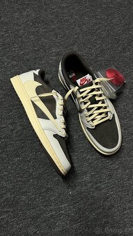 Nike Travis Scott Air Jordan 1 Low OG "Reverse Mocha" - 3