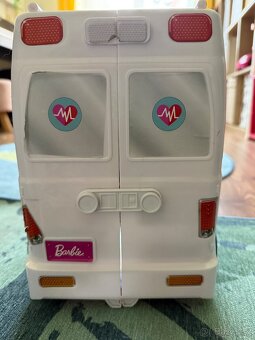 Barbie 2v1 sanitka a ordinace - 3