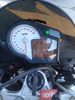 Aprilia tuono v4r 1100 - 3