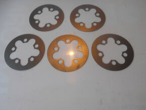 MEZIPLECHY SPOJKY - 3