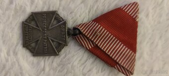 Medaile, vyznamenání. - 3