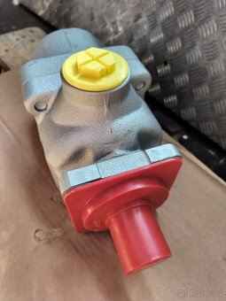 Hydraulické pístové čerpadlo Meiller Kipper - 3