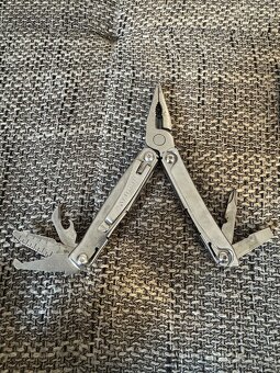 Nože nářadí Victorinox multitool leatherman - 3