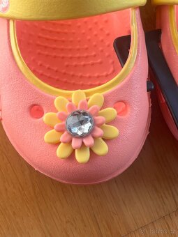 Crocs balerínky Keeley Petal Charm vel. C7 (EUR 23/24) - 3