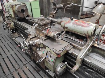 Hrotový soustruh TOS SUS 63 A/2750 (8581) - 3