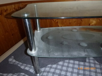 Prodám skleněný stolek - 3