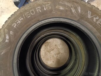 Sada celoročních pneu 235/60 R16 - 3