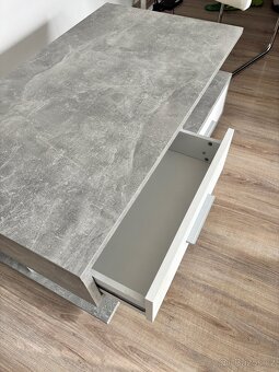 Moderní konferenční stolek - 3