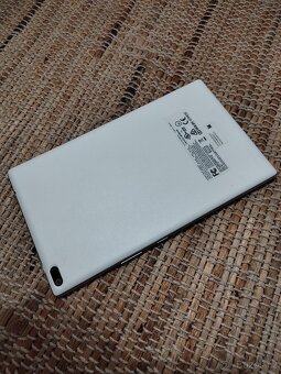 Lenovo TAB4 8" IPS, - 3