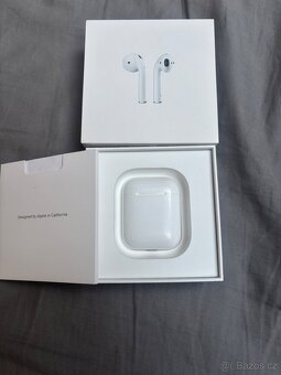 Apple AirPods 1 - 3
