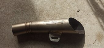 Koncovka výfuku HP by AKRAPOVIC - 3