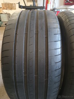 2xletní pneu 275/35/19.Goodyear. - 3