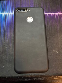 Huawei Y6 Prime (2018) - 3