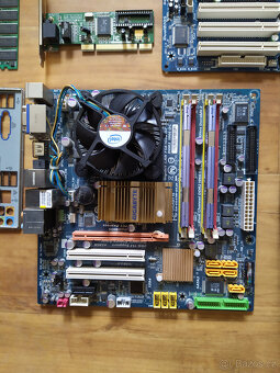 Mix PC komponent, desky, cpu, ram... - 3