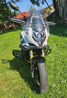 CFMOTO 650 MT - 3