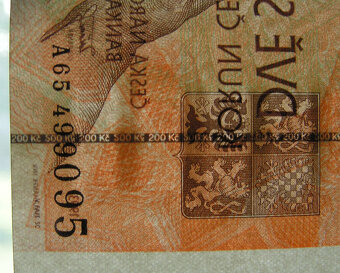 200 korun 1993, vzácná serie A65 - 3