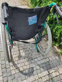 invalidní vozík Otto Bock, brzdy pro doprovod - 3