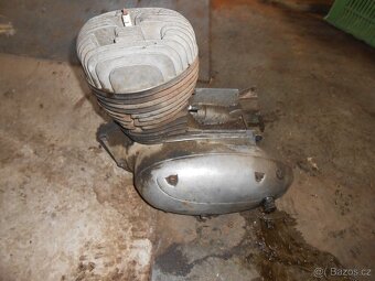 motor na Panelku 250/559 - 3