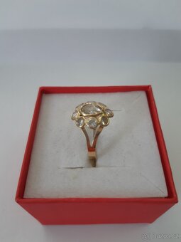 Zlatý prsten se zirkony-kytička - 3