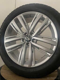 Original zimní alu vw Tiguan r19 Auckland + 235/50/19 95% - 3