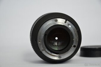 Nikon 85 mm f/1,4 AF NIKKOR D A - 3