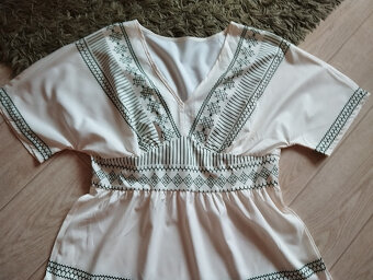 Dámské šaty vel.L/40-42 smetanové +zelené vyšívání - 3