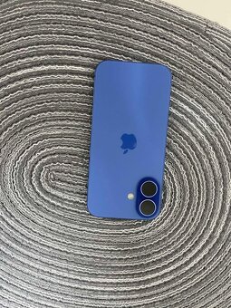 Vyměním svůj iPhone 16 BLUE - 3