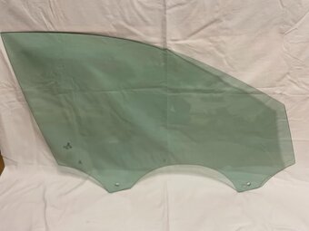 Boční skla Vw Passat B8 kombi R-Line - 3