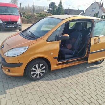 Peugot 1007 - 3