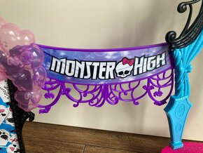 Monster high podium se světelnými efekty - 3